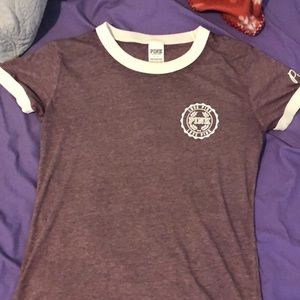 Maroon and white Pink short sleeve t-shirt